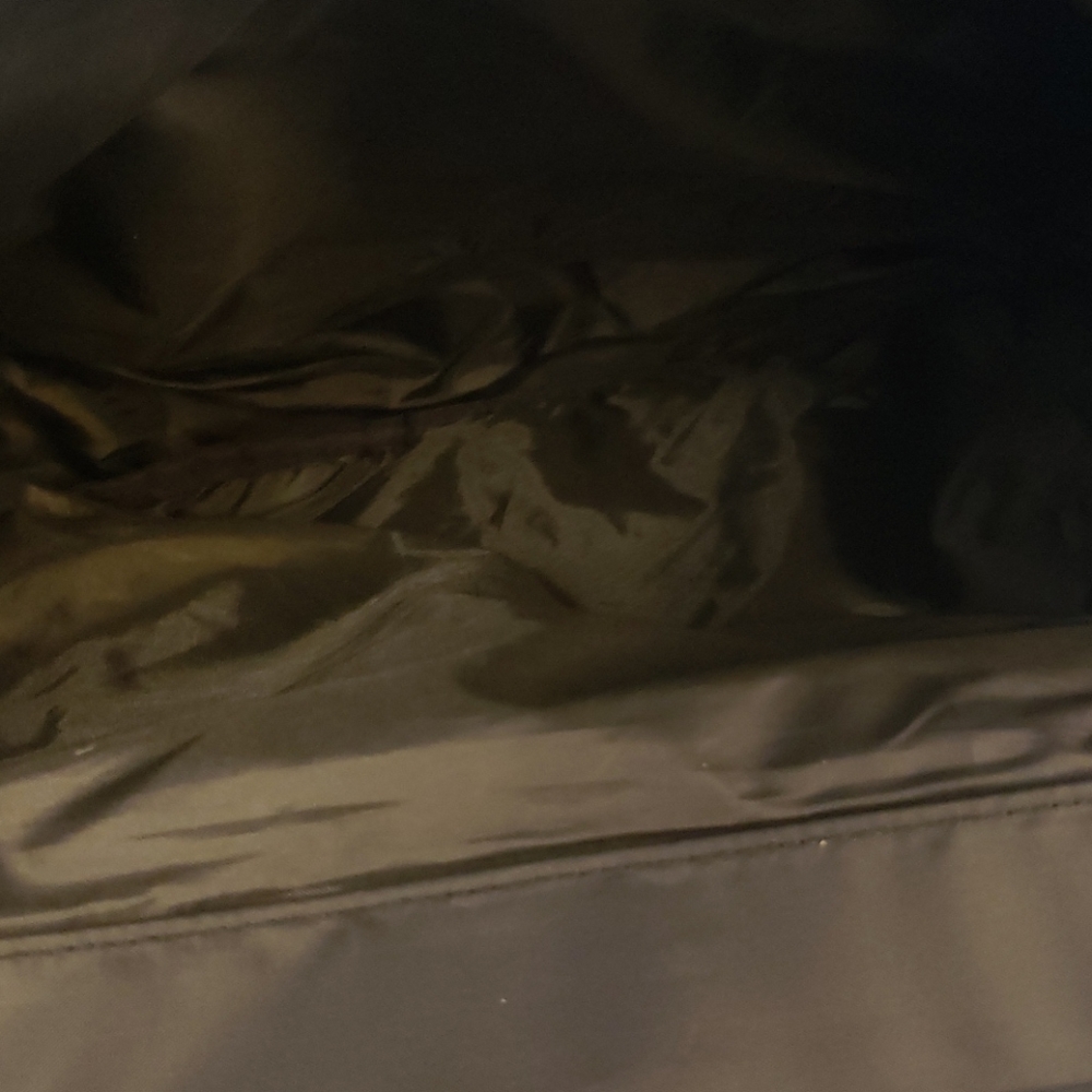 Purses 👜 - Picture 3 of 4
